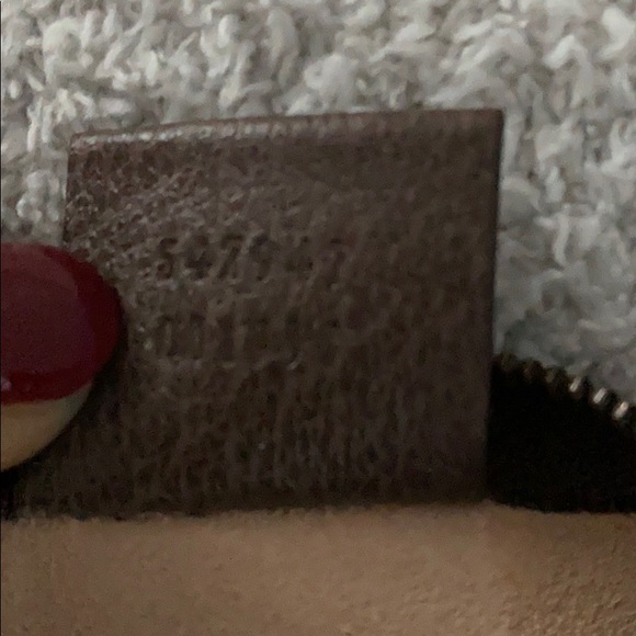 AUTHENTIC GUCCI POUCH - Picture 5 of 6